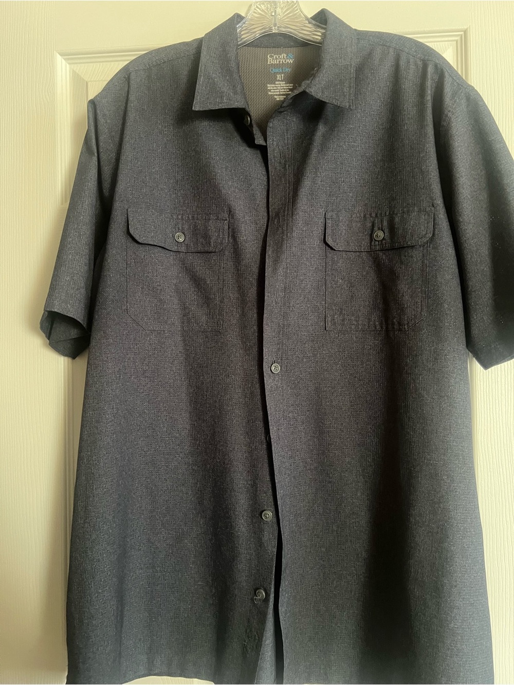 croft & barrow Men's Short-Sleeve Button-Down Shirt in Charcoal